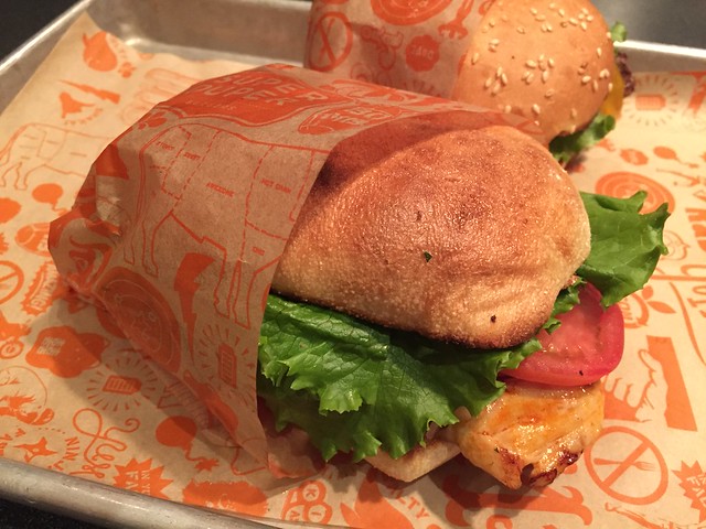 Chicken sandwich - Super Duper Burgers