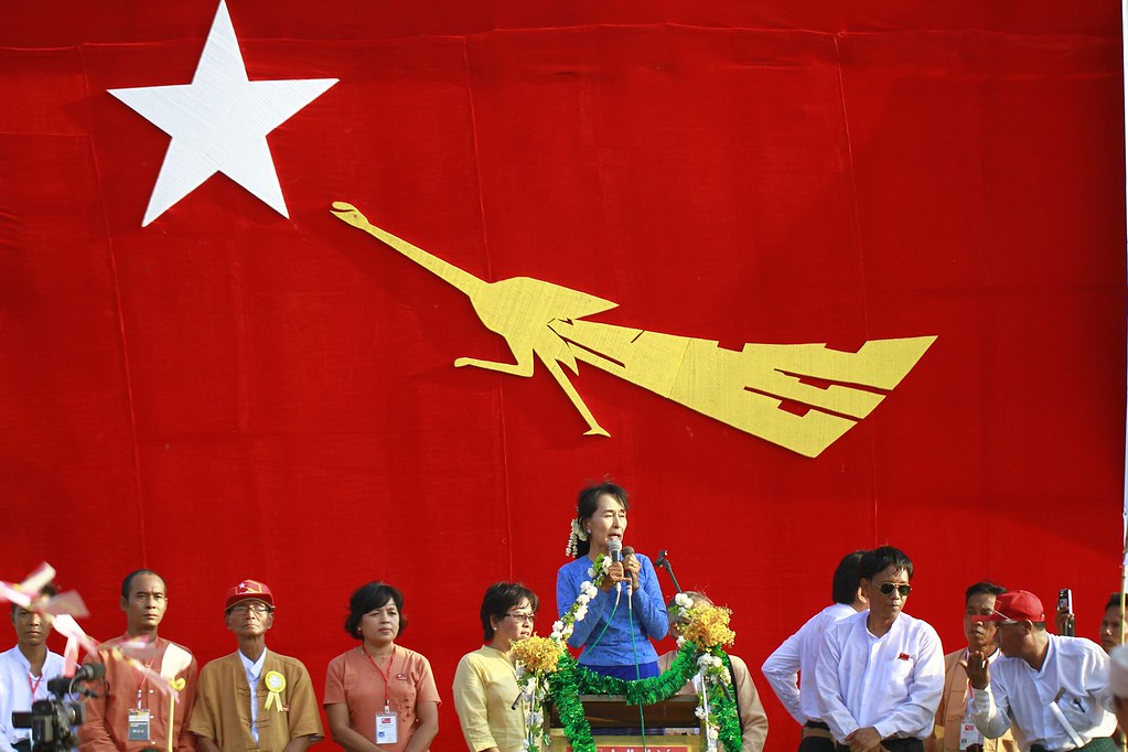 翁山蘇姬領導下的全國民主聯盟。