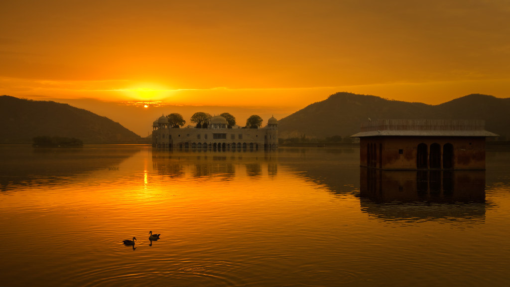 [K3GP1528pp-2048] Sunrise in Jai Mahal, Jaipur, India