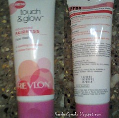 REVLON TOUCH AND GLOW ADVANCED FAIRNESS FACE WASH