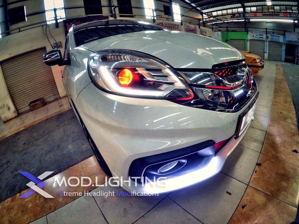 Demon Eyes On Mobilio RS By X Mod Lighting Modifikasi H Flickr