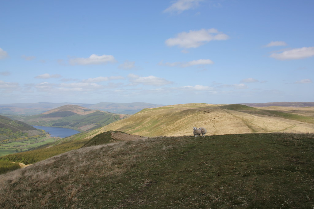 Talybont reservoir, Craig y Fan, Gwalciau 'r Cwm, Cwar y Gigfran, Caerfannel, Twyn Du, Carn Pica, Craig Fan Las, Craif y Fan Du, Brecon Beacons, Nant Bwrefwr, Pant y Creigiau, Mynydd Llangynidr, Bryiau Gleision, Tor y Foel