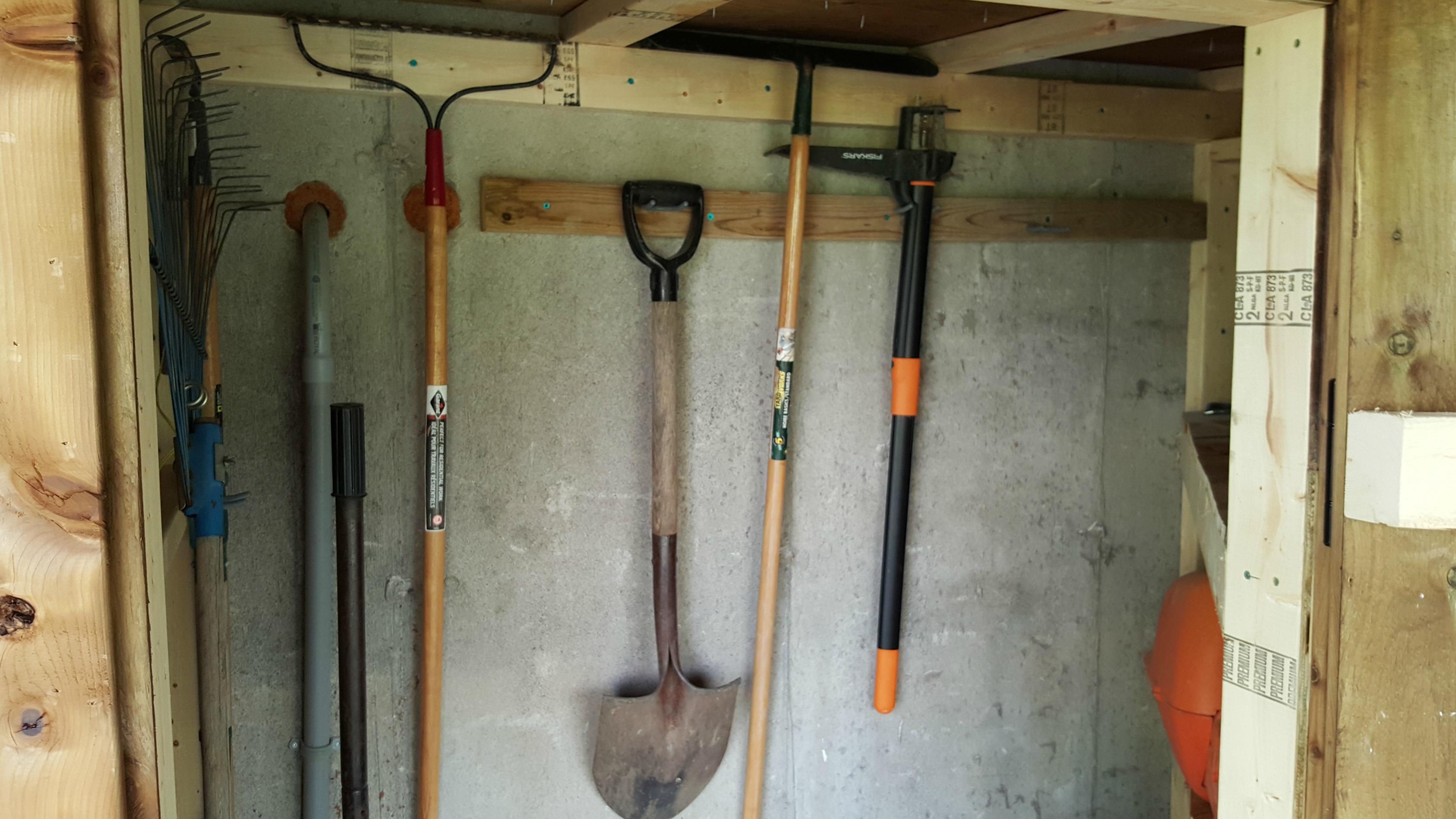 Turtles and Tails: DIY: One-Weekend Tool Shed