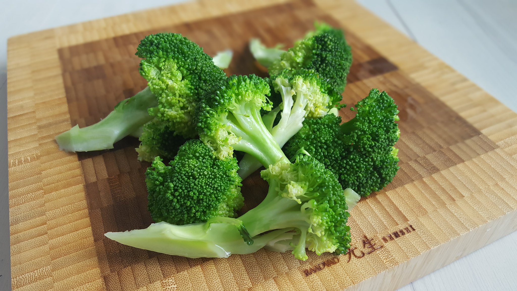 Easy Recipe for steamed Broccoli