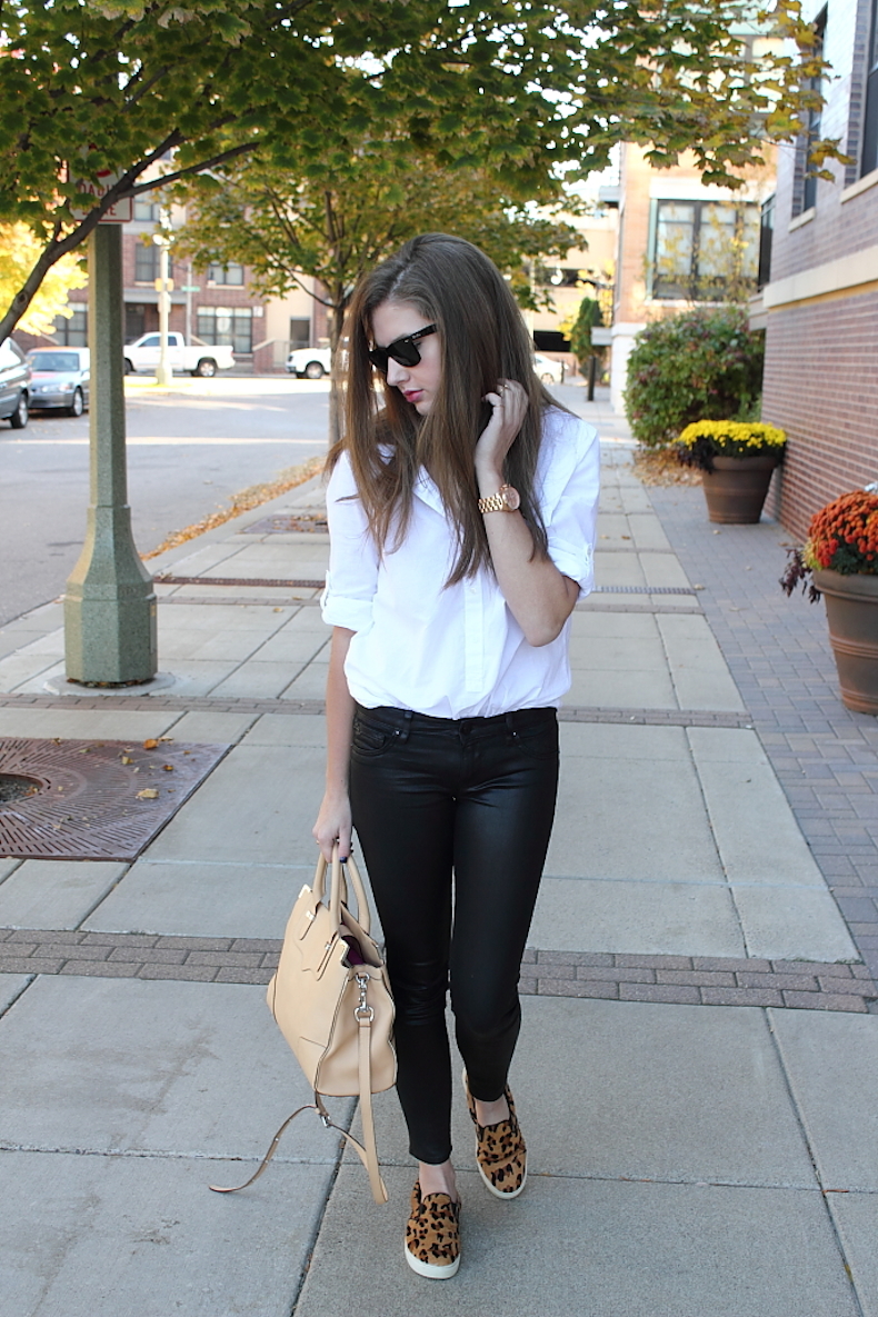 how-to-style-black-coated-jeans