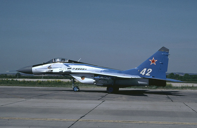 Bleu comme le Niemen... [Sukhoi Su-47 Berkut Hobbyboss] 26762995930_126e87a2e1_z