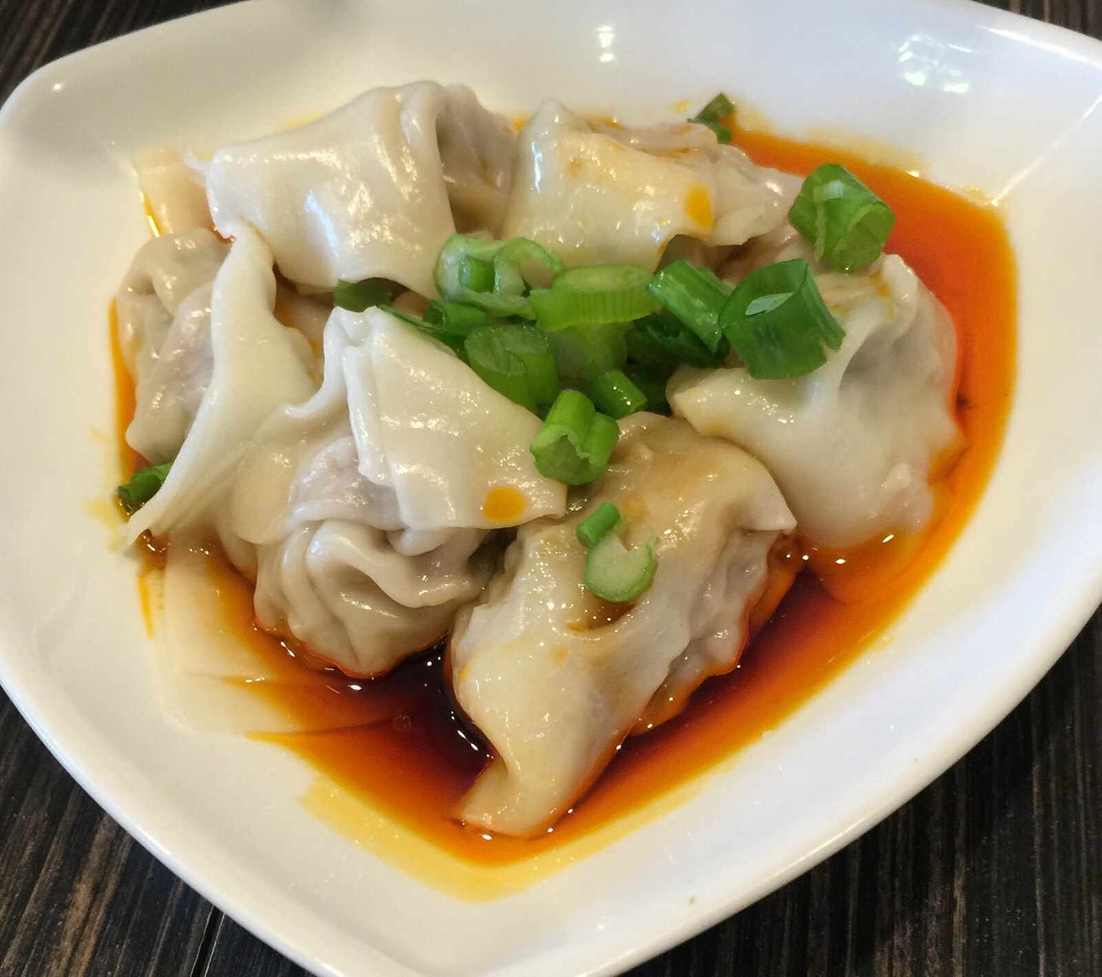 Wonton with Chili Sauce at Pearl Castle Cafe