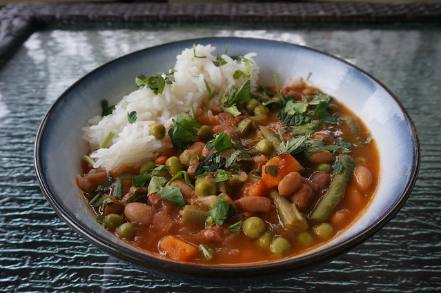 Mexican bean soup, albondigas-style