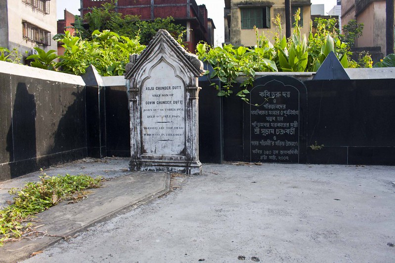 Graves inside Maniktalla Christian Cemetery, Kolkata