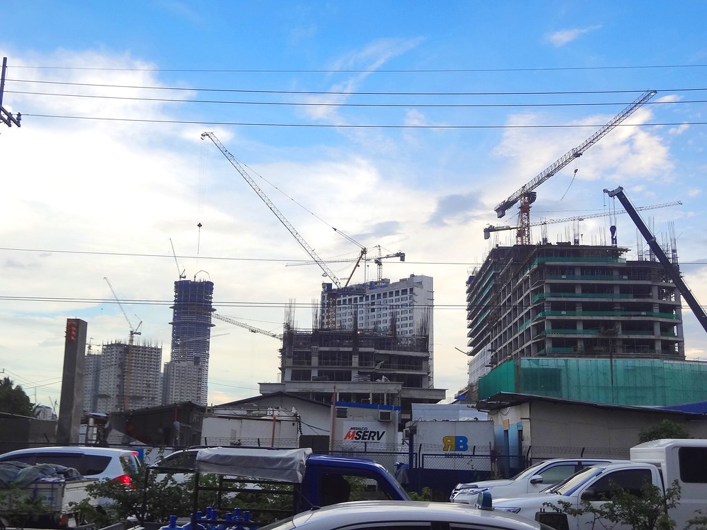 QUEZON CITY | The SkySuites Corporate & Residential Tower | 223m | 38 ...