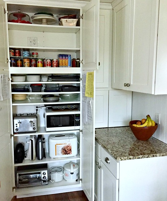 Easy Ideas To Maximize Vertical Space in the Kitchen - The