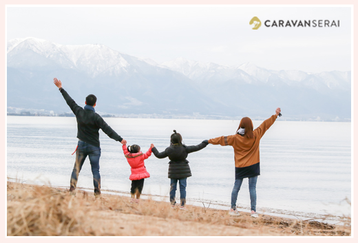 Family photo shooting at Lake Biwa, Shiga, Japan 琵琶湖（滋賀県）で家族写真 Back