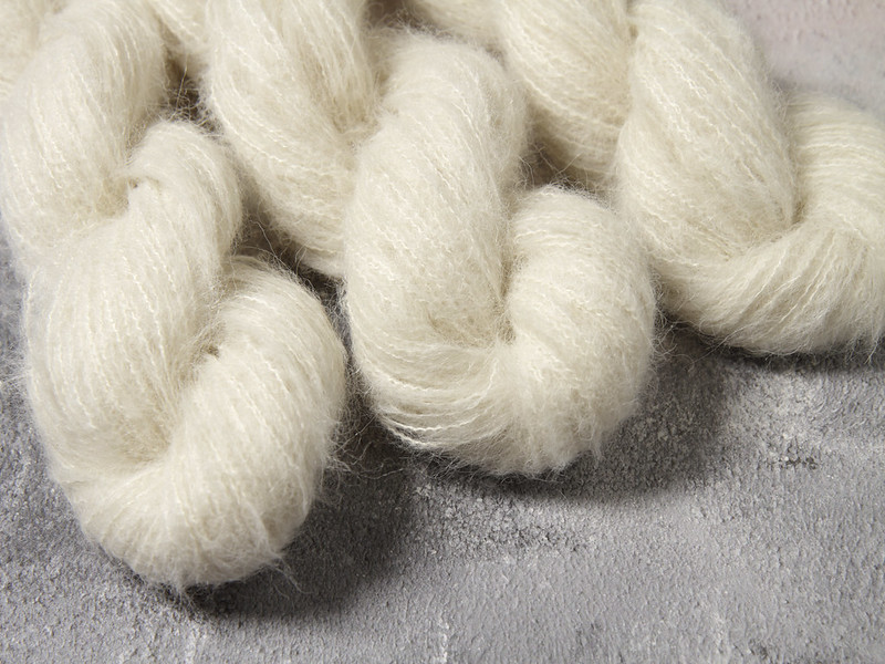 Fuzzy Lace – Brushed Baby Alpaca and Silk yarn 50g – undyed/natural white
