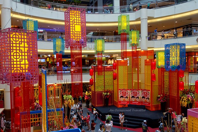 Bright colours, bricks and Chinese - Mid Valley Megamall