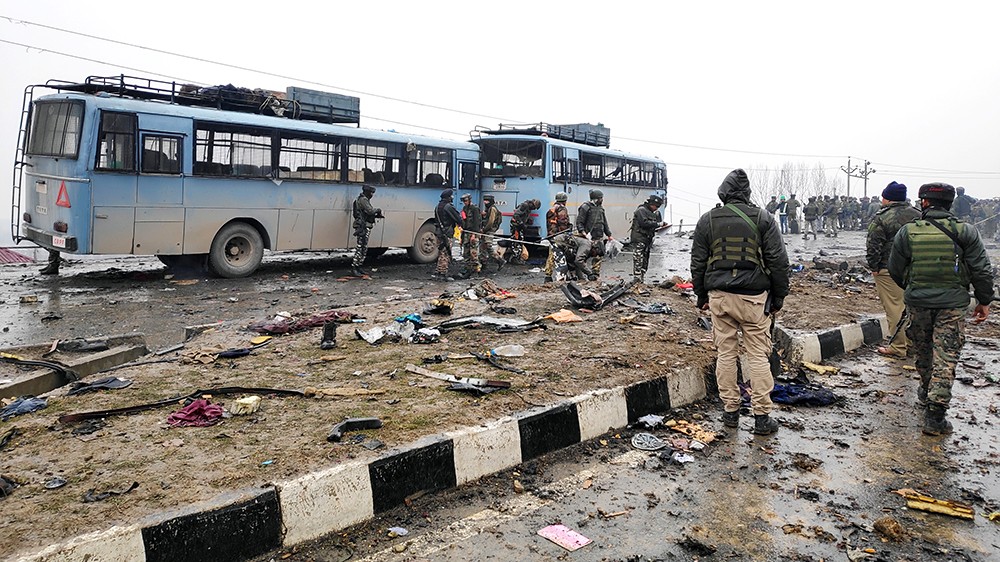 發生在喀什米爾的自殺攻擊造成42名印度武警死亡。（圖片來源：Younis Khaliq/Reuters）