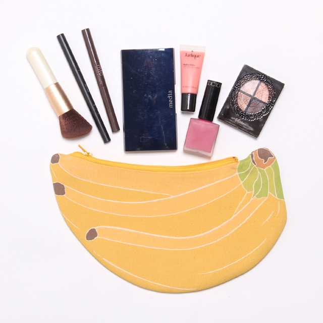 蔬果化妝小物包/香蕉 - 化妝包/收納袋 - 棉．麻 黃色