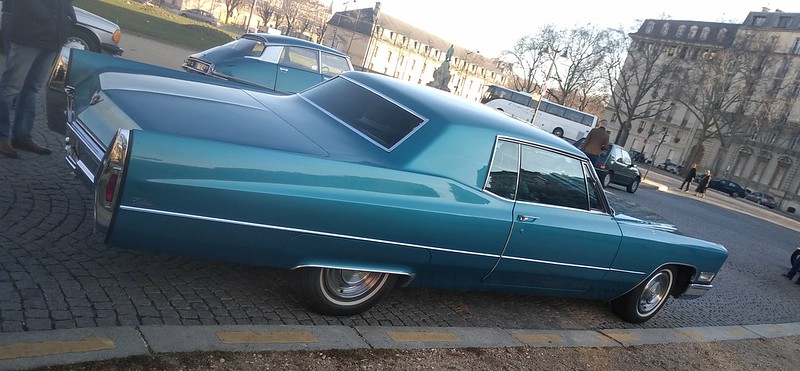 Cadillac coupé Calais 1968 40159735143_094ec872c9_c
