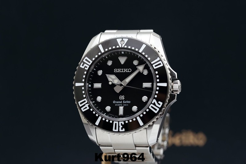 TimeZone : Sales Corner » FS: Grand Seiko quartz diver SBGX117