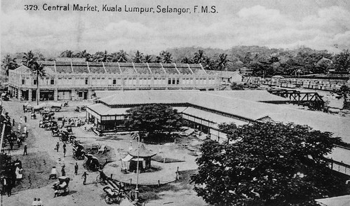 The single-storey Central Market situated on the present site circa 1900s was a predecessor to the current Art Deco building. (This image was reproduced from 