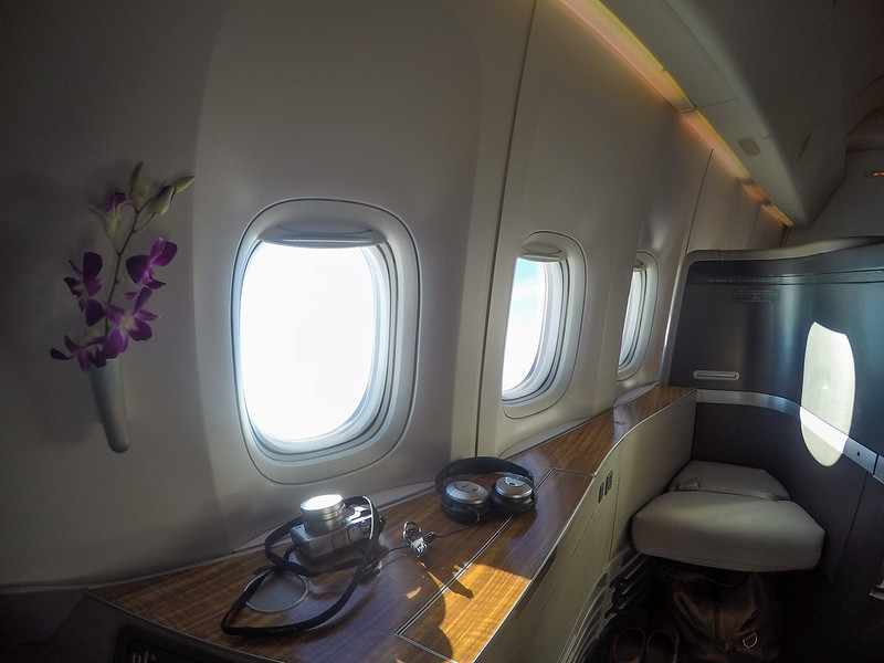 28807999465 0e75847ccc c - REVIEW - Cathay Pacific : First Class - Hong Kong to London (B77W)