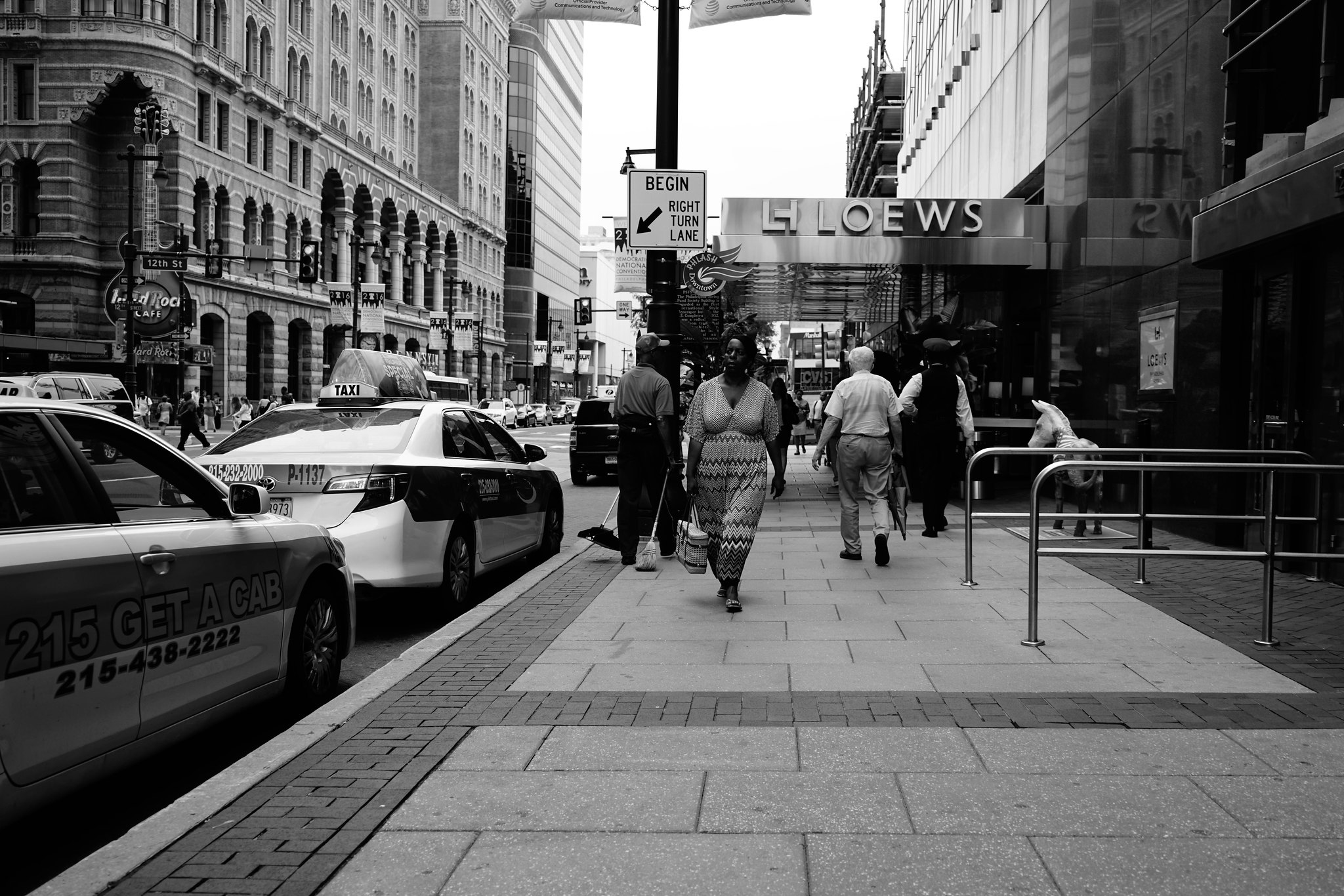 B&W Street USA