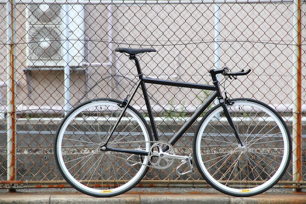 *AFFINITY CYCLES* lo pro completebike