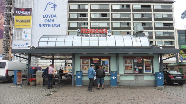 Dónde comer y gastronomía en Turku (Finlandia) - Hamburguesería Hesburger.