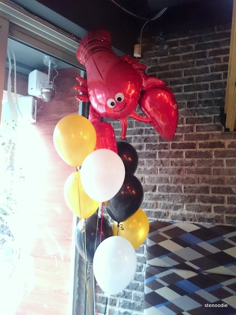 lobster balloon