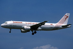 Tunisair A320-211 TS-IMM BCN 23/07/2005