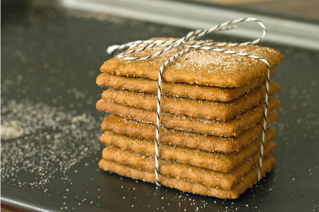 homemade graham crackers, wrapped in twine and ready for gifting