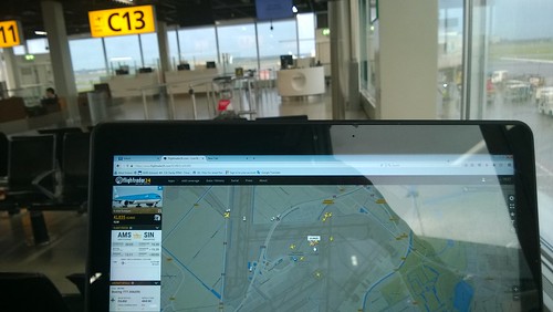 Killing time @ Schipol Airport