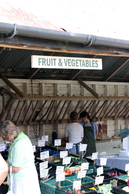 fruit-and-veg-market