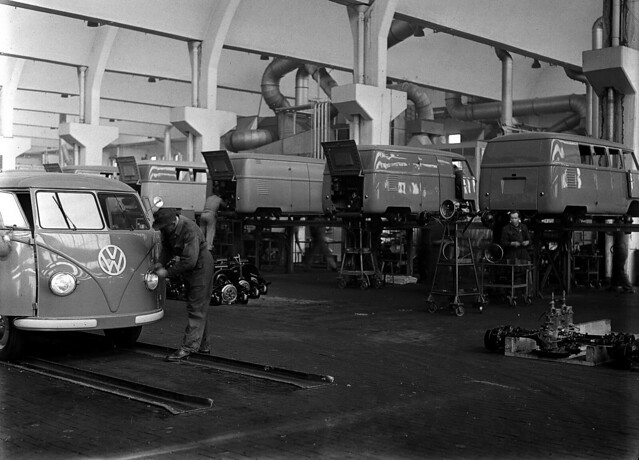 Производство VW Transporter T1. Завод Volkswagen в Ганновере