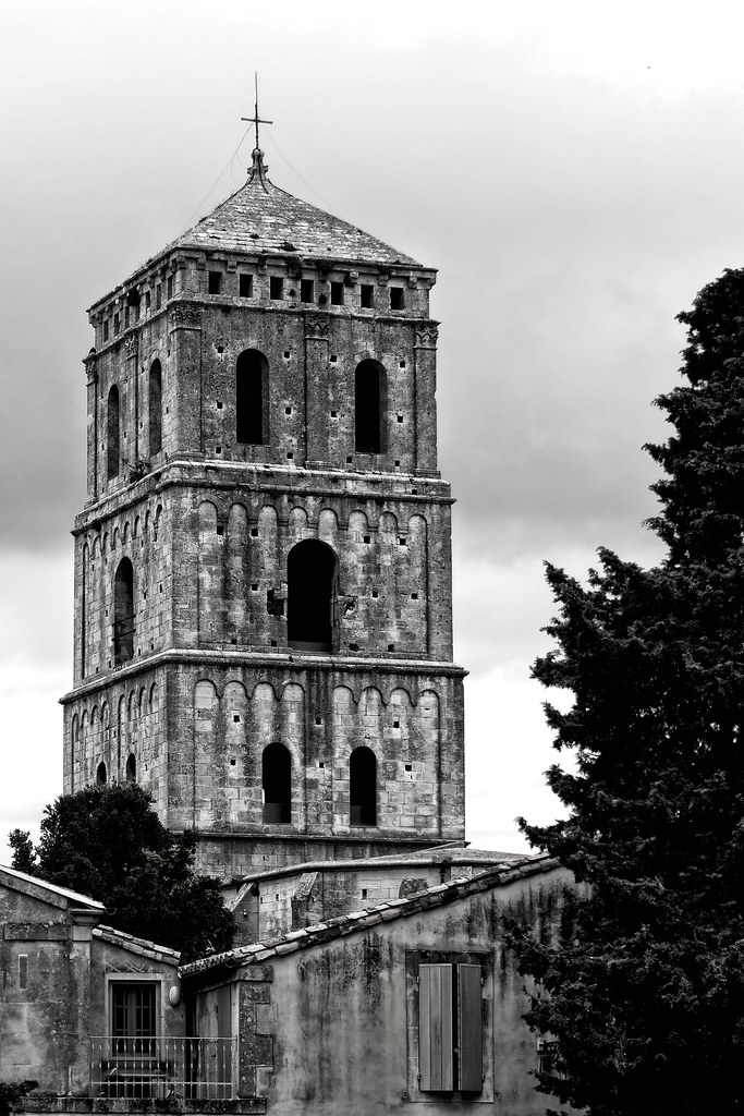 Arles Tower.jpg