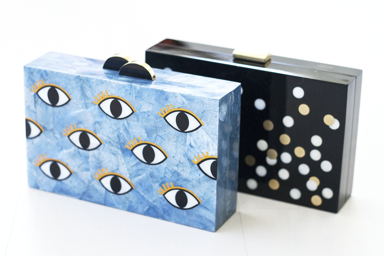 04kayu-design-itsnotheritsme-collab-clutch-dots-eyes-fashion-style