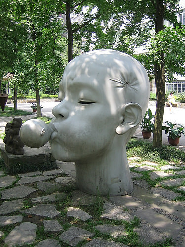 Sculpture in Sichuan University, Chongqing, China _ IMG_4375